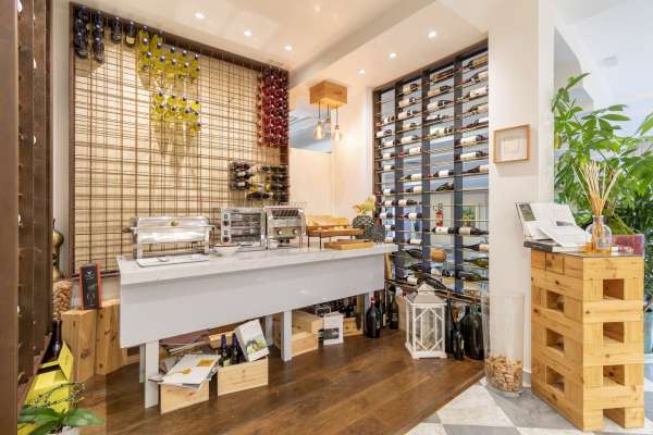 Breakfast Room