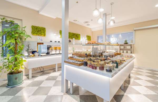 Breakfast Room