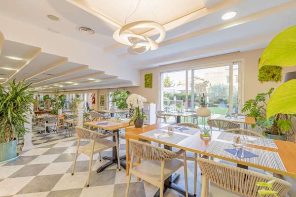 Breakfast Room